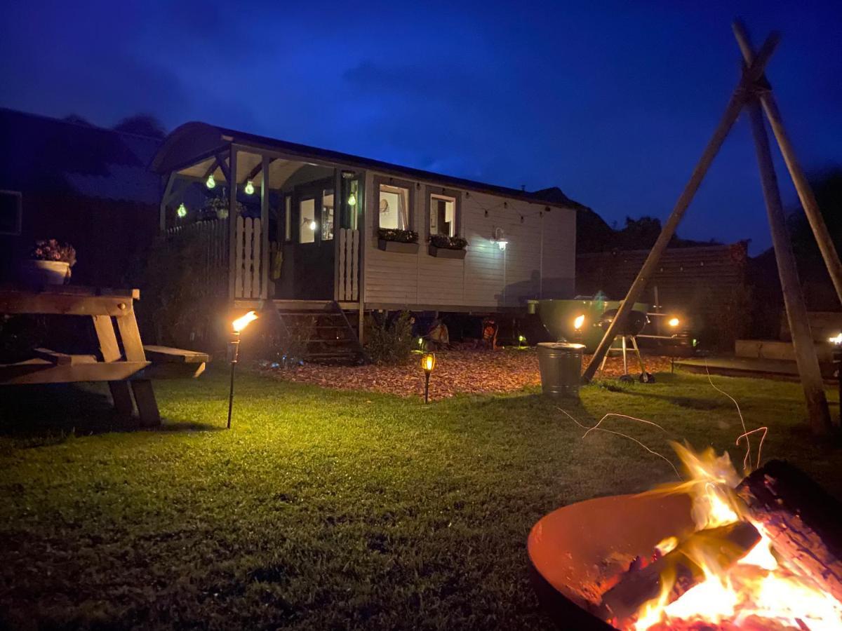 Bed and Breakfast Pipowagen Mammaloe Wijhe Экстерьер фото